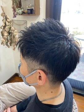 美容室 メザミー MESAMIES 短髪黒髪無造作ショートレイヤー刈り上げツーブロック20代30代