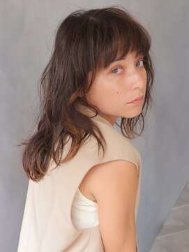 ラックスビー スカイ 大阪梅田店(LUXBE SKY) 大人可愛い癖毛風ミディアムレイヤー【LUXBE大阪梅田店】