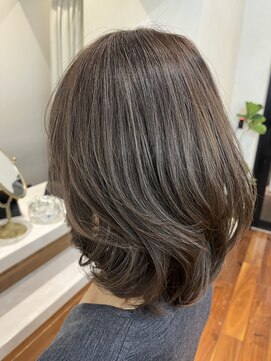 ネックス 表参道本店(nex) 【nex 表参道】白髪ぼかし ハイライト 流れるレイヤーボブ 齋藤