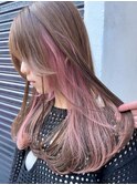 ”インナーカラーピンク×レイヤーカット