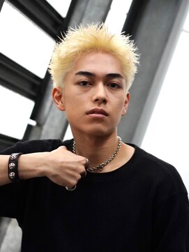 フィフス トウキョウ (fifth TOKYO) ハイトーンとも相性の良いスパイキーショートスタイル