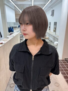 ニュート(Neut ) グレージュ/ミルクティーグレージュ/ショート