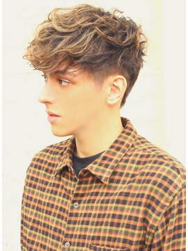 ジジバイワースホワイル(jiji by WORTH WHILE) フェザーショートサーフカールフェザーパーマシャドウパーマ