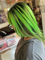 ヘア メイク ココ(hair make coco)&nbsp;蛍光グリーン。。。★★☆