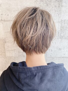 ザ シー 海老名(The C) [The C ] ハイトーン ショートヘア 無造作ヘア