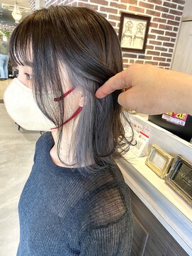 ヘアーデザイン シュシュ(hair design Chou Chou by Yone) インナーカラー&シルバー♪