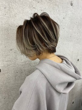 イキ 表参道(iki omotesando) モード/無造作ウェーブ/大人ガーリー[表参道駅]