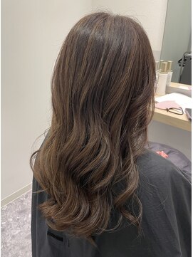 エレノア 自由が丘ANNEX(Eleanor) 【脱白髪染め】白髪ぼかしハイライト