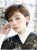 大人可愛いショートボブ×骨格カバー