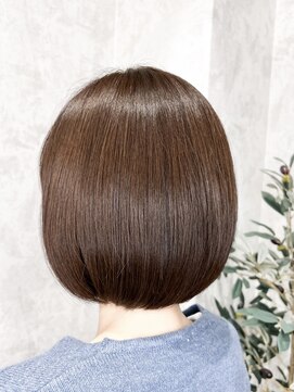 デミヘアー(Demi hair) ナチュラルブラウン×ショートボブ