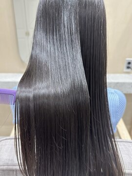 ジーナ サンシャイン通り池袋(Zina) 髪質改善で絹のような艶髪に【Zina清崎こころ】