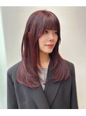 韓国ミディアムレイヤーカット顔周り前髪カットレッドカラー
