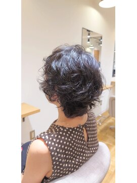 ジーナ(ZINA) ウルフ無造作パーマ