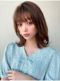 大人可愛いふんわりミディアムカールスタイル