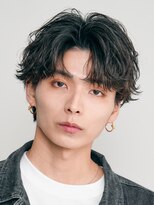 フィフス 天神大名(fifth)&nbsp;天神大名シャドウパーマメンズカットセンターパートスパイラル