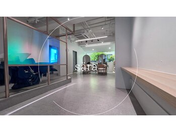 サラ(sara)の写真/光が差し込む広々空間が自慢★お客様に寄り添う丁寧なカウンセリングで理想へ♪