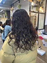 ケンジ 横須賀中央(KENJE)&nbsp;スパイラルパーマ 太めスパイラルパーマ