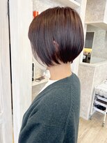 キャアリー(Caary) 福山Caary前下がりショートボブ小顔補正似合わせカット30代40代