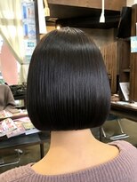 ビューティアンドスパ ガガ(GAGA)&nbsp;襟足のすっきりとしたボブスタイル　ケアトリートメント　艶