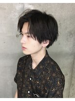 ゼンコー アオヤマ(ZENKO Aoyama)&nbsp;横顔が素敵に決まるセンターパートコンマヘア［表参道/青山]