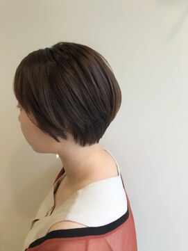 ウィ ラグゼ 北千住店(Oui luxe) スッキリと柔らかい印象◎ 【 ナチュラルショートボブ 】