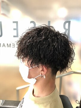 フリゼーア 川西店(FRISEUR) 波打ちパーマ