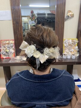 スタジオプレシャス 緩めのシニヨン