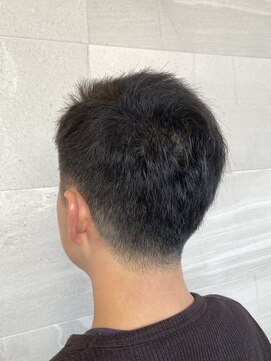 サロン Salon アイ アート 刈り上げ メンズショート