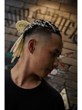 フォーコーナーズカットショップスリーセント 栄(FourCornersCutShop 3/cent) ブレイズ