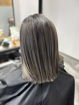 エスト 小倉(est)&nbsp;この冬に☆バレイヤージュカラー/グレージュ/シルバー/ブリーチ