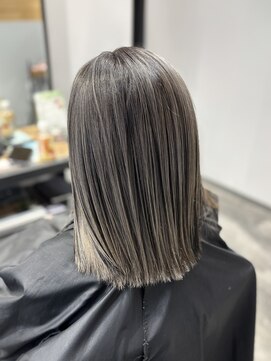 この冬に☆バレイヤージュカラー/グレージュ/シルバー/ブリーチ