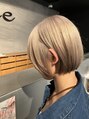 リー 京橋(Lee) ハイトーン×ショートボブ