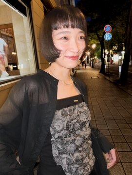 メリケンビューティーパーラー コウベ(MERICAN BEAUTY PARLOR KOBE) ショートボブ20代30代40代ぱっつんオン眉前下がりボブ