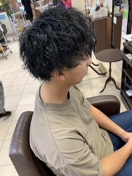 アールモンドヘア新世界 ツイストperm