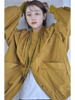 ウム(Umu)&nbsp;くびレイヤー/グレージュカラーショート/前下がりショート