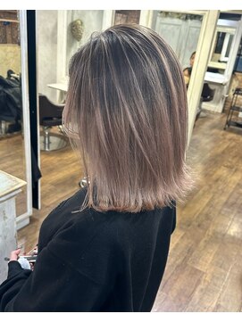 ニコ(nico...) シャドールーツ ピンクベージュ