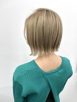 ゴットラトゥール(GOTTO LATOUR) ミルクティーベージュのぱっつんボブ★