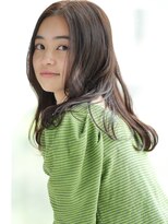 アルウ(Aru)&nbsp;アッシュベージュ × 前髪なしロングスタイル