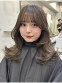 ふんわりミディアムシースルーバングアッシュカラー大人レイヤー