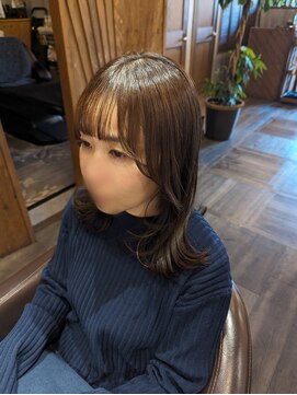 ヘアードレスビュー(hair dress V.I.E.W) 顔周りレイヤー