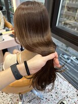 ボタン シブヤ(VOTAN SHIBUYA)&nbsp;韓国ヘア/顔まわりカット/前髪あり/艶感カラー/ベージュ