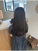 柔らかい暗めグレージュ