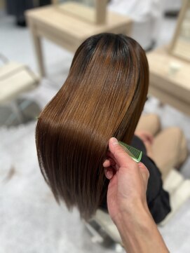 アッシュ 宮前平店(Ash) サラサラストレート×ロングレイヤー