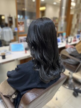 ピークアブー アヴェダ アトレ恵比寿(PEEK-A-BOO AVEDA) 大平彩　ブルーオリーブカラー　韓国風