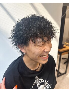 アミリー ひたち野うしく店(Amily) メンズカットパーマダブルカラーケアブリーチ