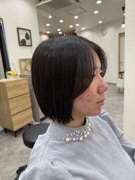 リノアバイフェリア(LINO’A by felia) 切りっぱなしボブ×顔周りレイヤー10代20代30代