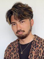 ログ(LOG)&nbsp;フェザーパーマ センターパート ハイライト メンズパーマ