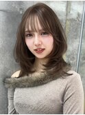 小顔に見せるミディアムヘア/韓国ヘア/ダブルカラー