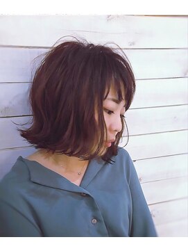 ヘアーサロン カヴィエ(hair salon covie) 切りっぱなしボブ　外ハネボブ　アッシュブラウン