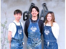 ジーワンヘアー(G1 HAIR)の雰囲気（アットホームな雰囲気の当店とスタッフです♪ ♪）